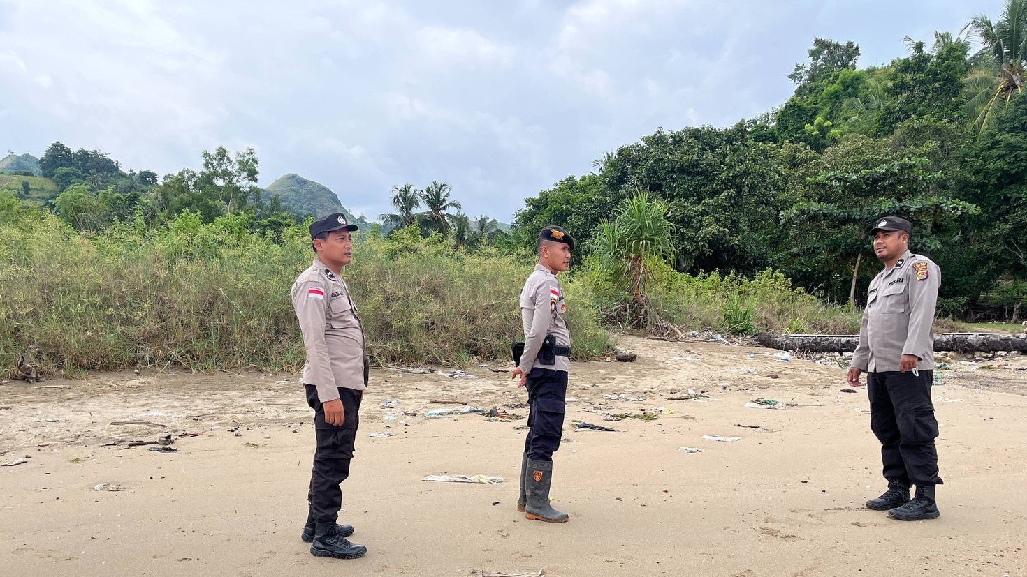 Polsek Sekotong Jaga Keamanan Pulau Sepatang dan Perkuat Silaturahmi dengan Warga