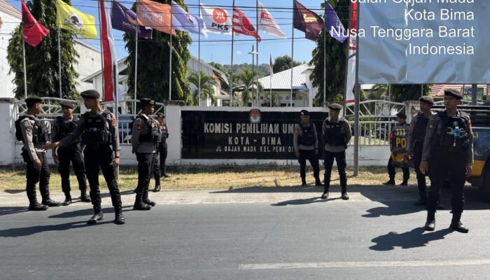 Cegah Gangguan Kamtibmas, Satgas Preventif Ops Mantap Praja Rinjani 2024 Gelar Patroli ke KPU dan Bawaslu