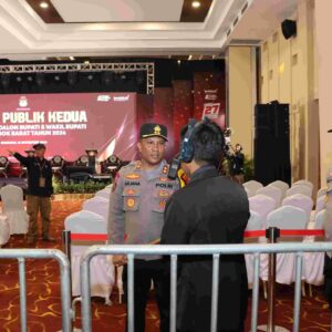 217 Personel Gabungan Kawal Debat Publik Pilbup Lombok Barat 2024