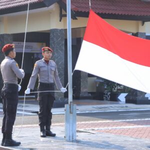 Polres Sumbawa Barat Gelar Upacara Memperingati Hari Pahlawan