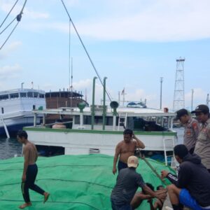 Polsek Kawasan pelabuahan Laut Bima, Gelar Patroli di Area Dermaga