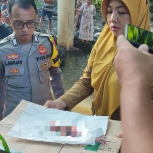 Polres Loteng Olah TKP Penemuan Mayat Bayi di Saluran Sungai di Kecamatan Praya Tengah.