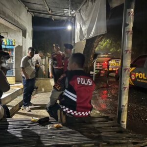 Patroli Polsek Kuripan, Jaga Keamanan dan Kamtibmas di Tengah Cuaca Ekstrem