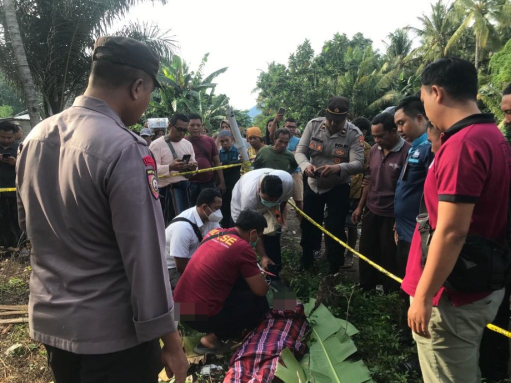 Sesosok Mayat ditemukan tewas mengapung di Kali Sokong