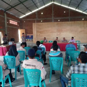 Polres Sumbawa Melaksanakan Pembinaan dan Penyuluhan di Desa Poto, Kecamatan Moyo Hilir