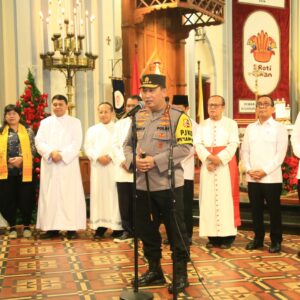 Jelang Ibadah Malam Natal, Menko Polkam-Kapolri Tinjau Gereja GKI Samanhudi dan Gereja Immanuel