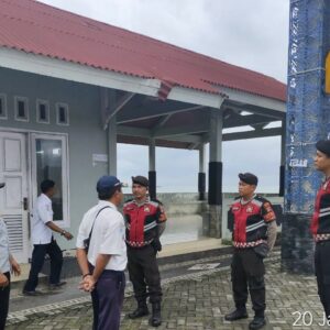 Sinergi Jaga Pelabuhan Tawun Aman: Polres Lombok Barat & Dishub Gencar Patroli