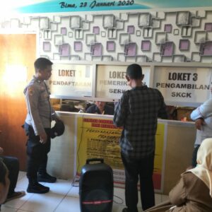 Kasiwas Polres Bima Kota Lakukan Pengawasan Pelayanan Publik di Unit Penerbitan SKCK