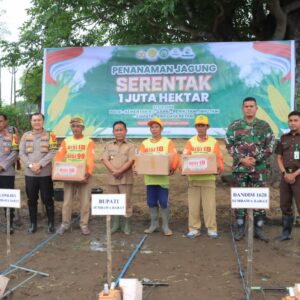 Kapolres Sumbawa Barat sinergi dengan Forkopimda Kick off tanam jagung 1 juta hektar