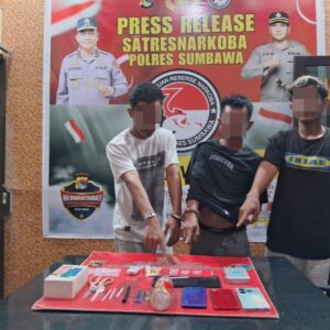 Hendak Transaksi Narkoba, Polres Sumbawa Ringkus 3 Pria Di Maronge