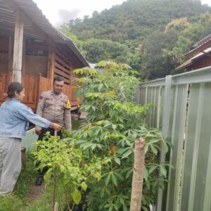 Dorong Terwujudnya Ketahanan Pangan Masyarakat, Polsek Seteluk Ajak Warga Mengelola dan Kembangkan Lahan Pekarangan Bergizi