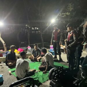 Sat Samapta Polres Bima Kota Laksanakan Patroli Blue Light di Taman Amahami dan Pelabuhan Laut Bima