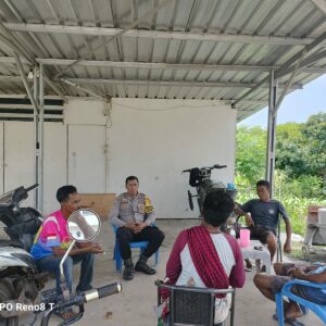 Bhabinkamtibmas Hu’u Sambangi Warga, Beri Himbauan Kamtibmas dan Ketahanan Pangan