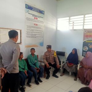 Bhabinkamtibmas Polsek Hu’u berikan pesan kamtibmas kepada pelajar SMPN 1 Hu’u