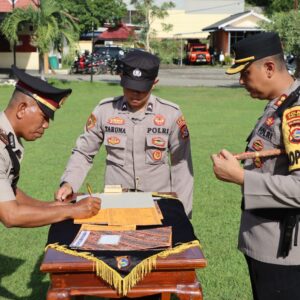 Kapolres Bima Kota Pimpin Sertijab Kasat Binmas dan Kapolsek