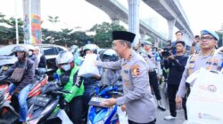 Polri dan Media Bersinergi Berbagi Takjil Serentak di Seluruh Indonesia