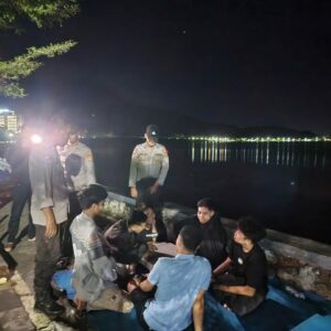 Jelang Hari Raya Idul Fitri 1446 H, Sat Binmas Polres Bima Kota Laksanakan Himbauan Kamtibmas Kepada Warga