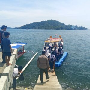 Patroli Polsek Sekotong: Antisipasi Kejahatan di Kawasan Wisata Tembowong
