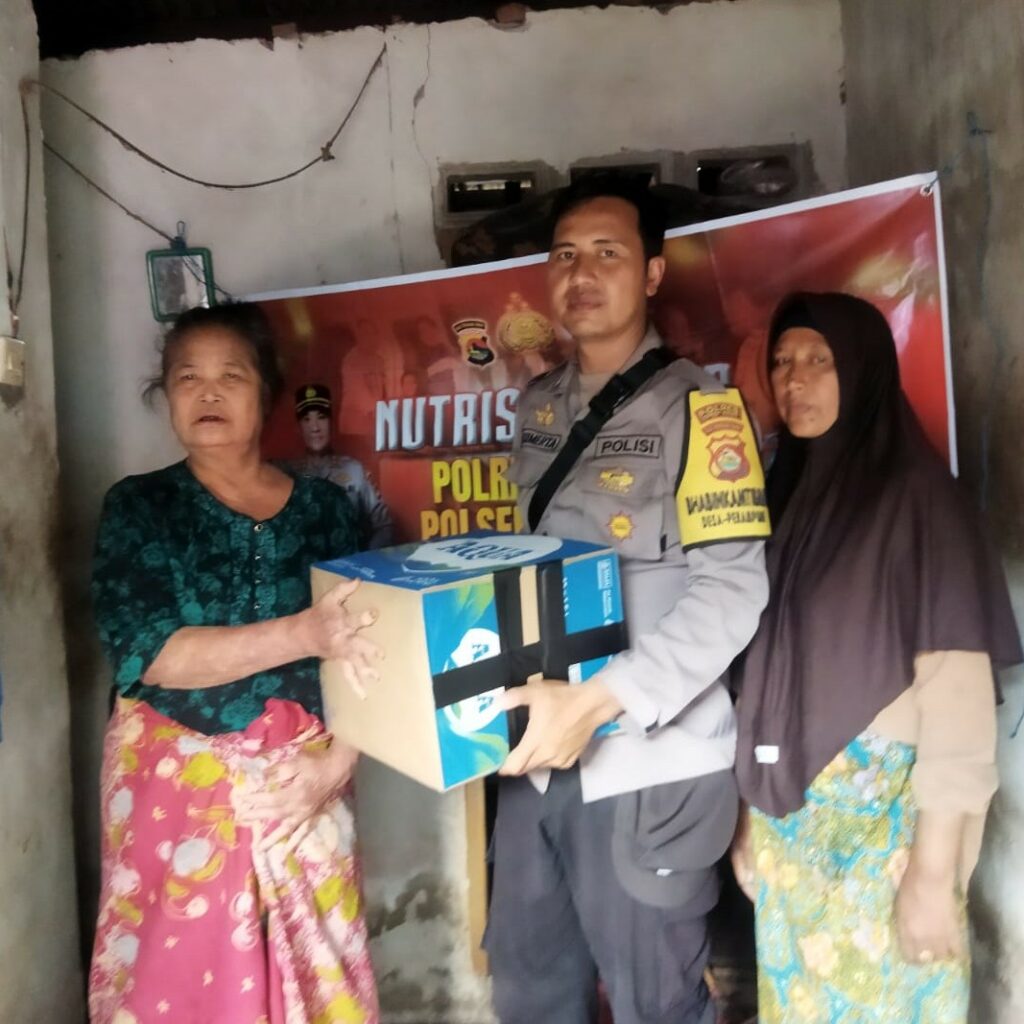 Polres Lombok Barat Salurkan Bantuan Gizi Lewat Program ‘Nutrisi Mantap’