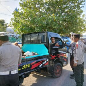 Sat Binmas Polres Bima Kota Laksanakan Cooling System, Berikan Himbauan Kamtibmas kepada Para Sopir