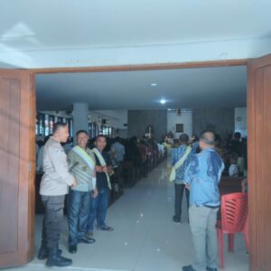 Minggu Kasih, Personel Gabungan Polres Bima Kota Amankan Ibadah di Sejumlah Gereja