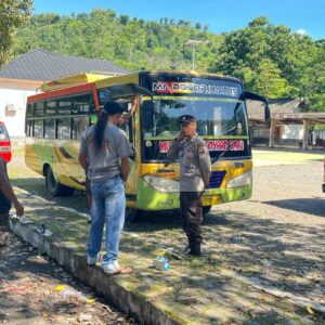 Sat Binmas Polres Bima Kota Laksanakan “Cooling System” dan Himbauan Kamtibmas di Kelurahan Jatibaru