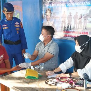 Polairud Dompu Gelar Klinik Terapung, Layani Kesehatan Warga Pesisir Calabai
