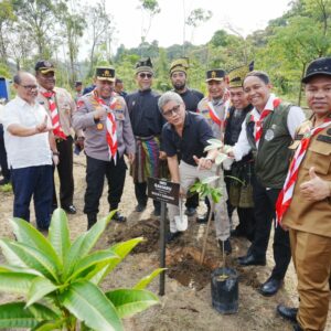 Rocky Gerung: Polisi Itu ‘Pohon Lindung Seluruh Indonesia