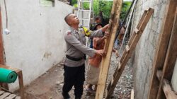 Anggota Polres Wonosobo Renovasi 3 Warga Tak Layak Huni di Desa Wonosobo
