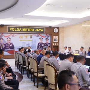 Kapolda Metro Gelar Rakor, Pastikan Peringatan Hari Buruh Berjalan Lancar dan Aman