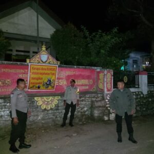 Polsek Wawo Laksanakan Patroli Blue Light untuk Minimalisir Gangguan Harkamtibmas