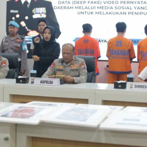 Polda Jatim Amankan Tiga Tersangka Pembuat dan Penyebar Video Hoax Catut Nama Gubernur