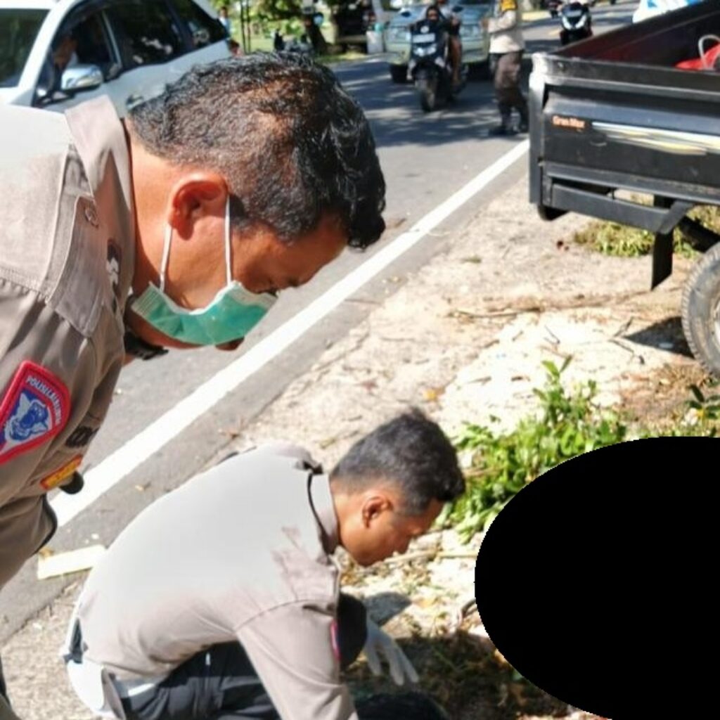 Kecelakaan Pick Up di Gerung Lombok Barat, Seorang Anak Tewas dan Puluhan Terluka