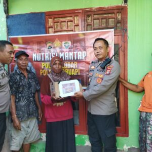Polsek Labuapi Salurkan Bantuan Nutrisi untuk Warga Disabilitas di Lombok Barat