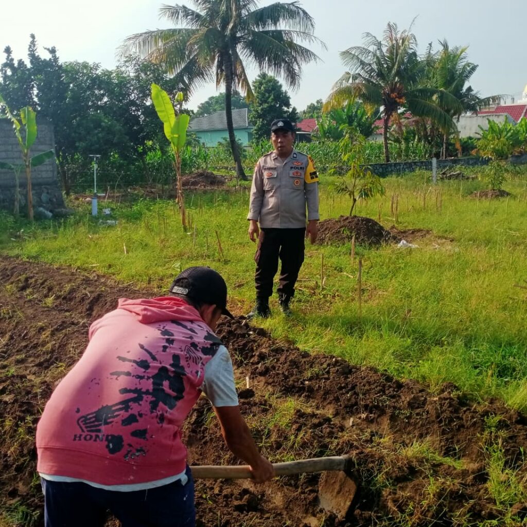 Polsek Labuapi Dukung Program Ketahanan Pangan Melalui Bhabinkamtibmas