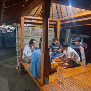Polsek Sekotong Perkuat Kamtibmas Lewat Patroli dan Sambang Tokoh
