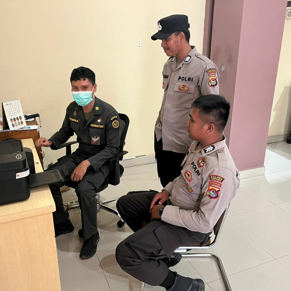 Cegah Premanisme, Polsek Lembar Perkuat Patroli di Pelabuhan
