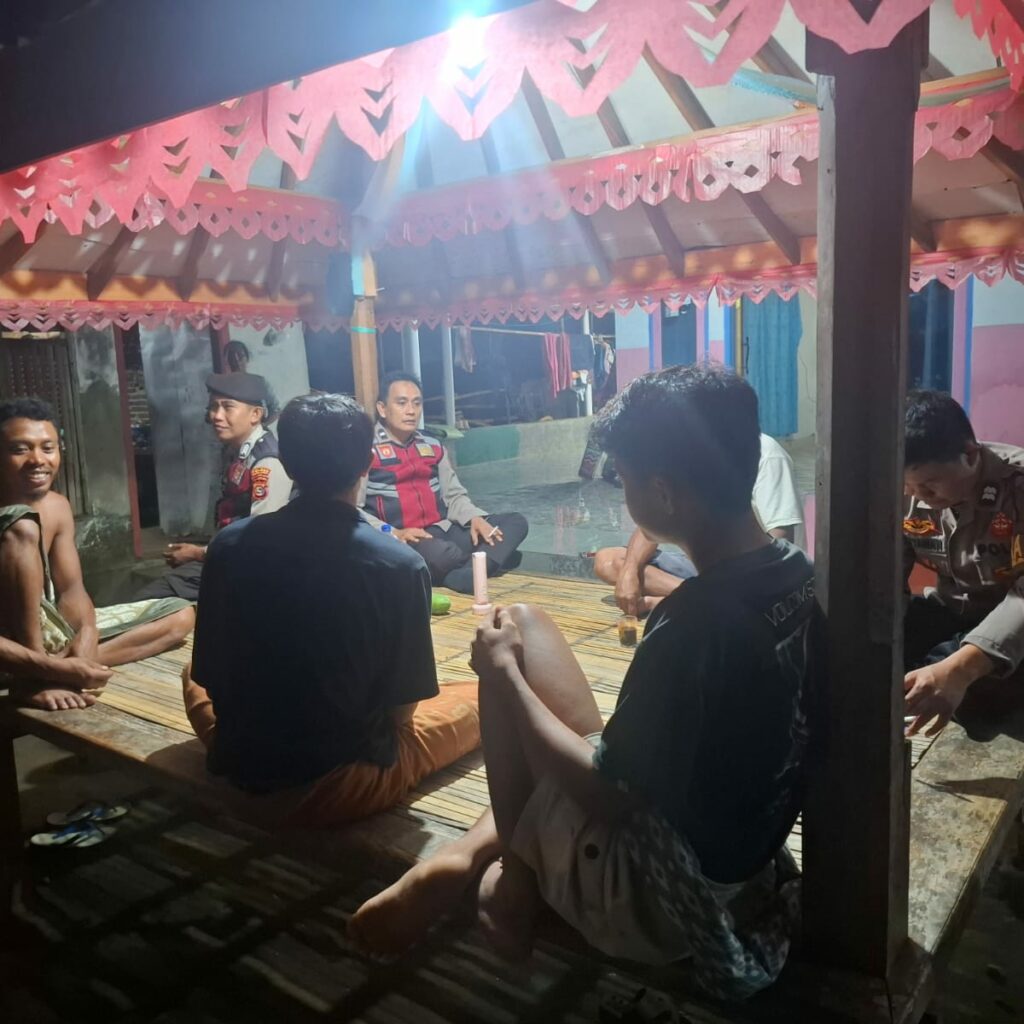 Kedekatan Polisi dan Warga Sekotong, Upaya Nyata Jaga Kamtibmas