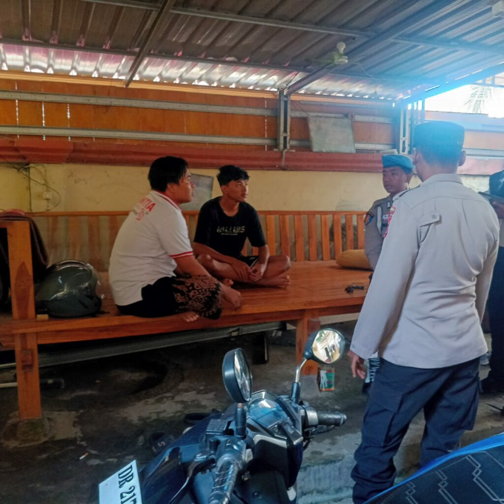 Cegah Gangguan Kamtibmas, Polsek Kediri Lakukan Patroli Humanis