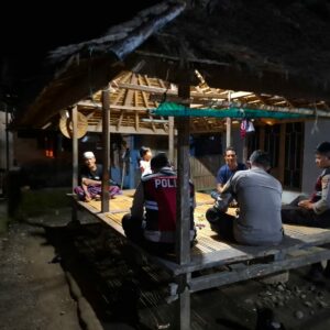 Polsek Sekotong Intensifkan Patroli Blue Light Jaga Kamtibmas