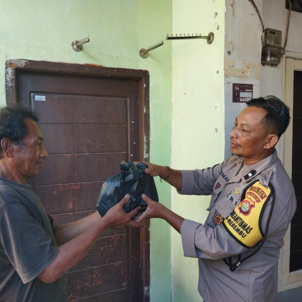 Nutrisi Mantap: Inovasi Polsek Labuapi Tingkatkan Kesehatan Warga