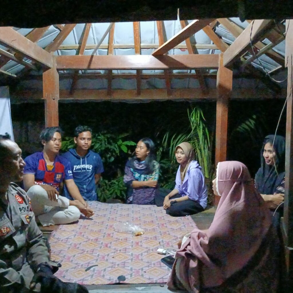 Masyarakat Lembar Dukung Patroli Rutin Polsek untuk Keamanan Lingkungan