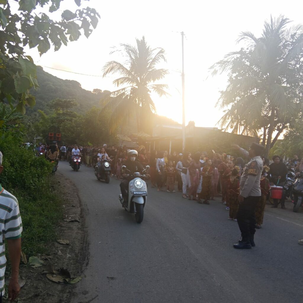 Polsek Sekotong Kawal Ketat Tradisi Adat Nyongkolan, Pastikan Keamanan dan Ketertiban Terjaga