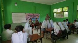 Polsek Sekotong Menyapa Sekolah: Cegah Narkoba dan Pernikahan Dini di MTs