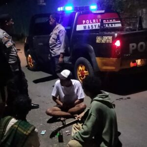 Polsek Asakota Gelar Patroli Blue Light, Cegah Gangguan Kamtibmas di Wilayah Hukum Asakota