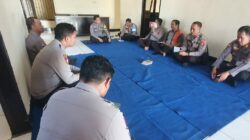 Kapolsek Seteluk Pimpin Kegiatan Binrohtal Personel: Tingkatkan Iman dan Takwa