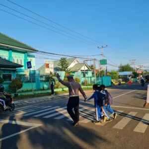 Sat Lantas Polres Bima Kota Laksanakan Rawan Pagi/Strong Point Guna Antisipasi Kemacetan dan Laka Lantas