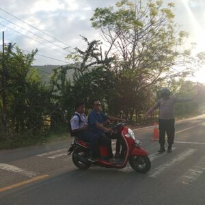 Polsek Maluk Gelar Kegiatan Rawan Pagi, Ciptakan Kamtibmas di Lingkungan Sekolah
