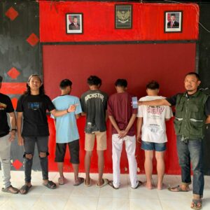 Team Opsnal Polsek Rasana’e Barat Amankan 4 Pemuda Terduga Pencurian Tas di Terminal Dara