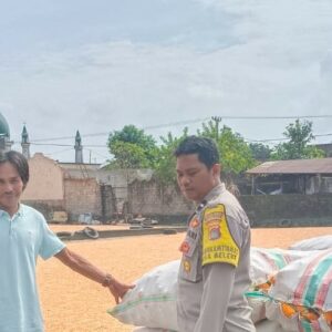 Polsek Gerung Awasi Gudang Jagung Desa Beleka Demi Ketahanan Pangan